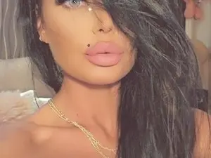 Myfreecams Free Porn Cam of Morrenna