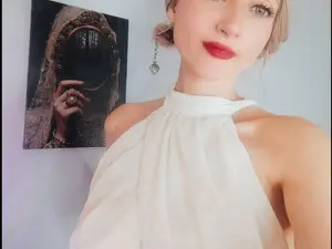 Myfreecams Live Sex Cam of SerenaGrant