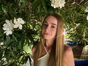 Myfreecams Watch Live Sex Cams of PetitAnge_