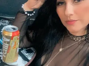Myfreecams Free Live Porn of alessiani69
