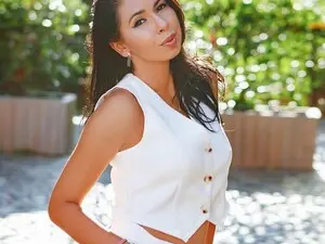 Myfreecams Watch Live Sex Cams of SarraRose