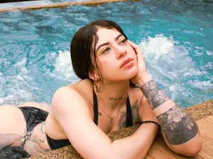 Myfreecams Free Live Porn of Alicee_Vixen