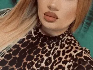 Myfreecams Live Sex Cam of MelanieBrownn