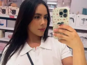 Myfreecams Live Sex Cam of Sabrina_geek1