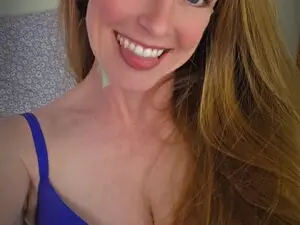 Myfreecams Sex Cam of CharlotteDoe