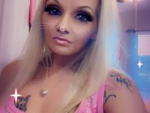 Myfreecams Watch Live Sex Cams of PrincessCutz1