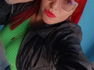 Myfreecams Free Porn Cam of Carolinhe_