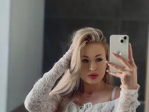 Myfreecams Private Sex Chat of Cold_Blonde