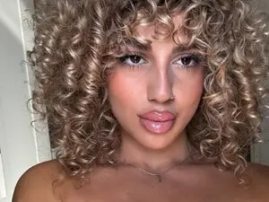 Myfreecams Sex Cam of sweetcurlyyy