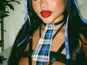 Myfreecams Adult Webcam of Ava_malaika