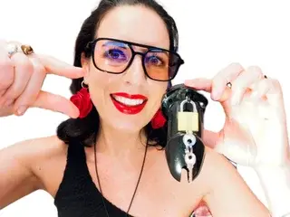 Streamate Adult Webcams of MistressBlackMoonLilith
