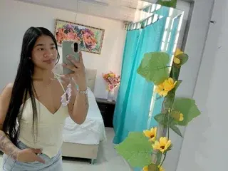 Streamate Live Sex Cam of issa_bluex