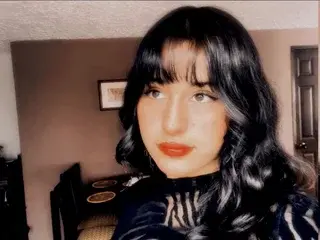 Streamate Live Porn of MelliSweett