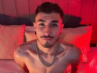 Streamate Live Sex Cam of Carter_richard