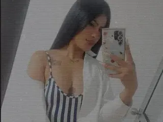 Streamate Free Porn Cam of meilyng_19