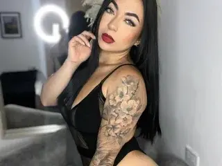 Streamate Free Live Porn of BellaFloyd
