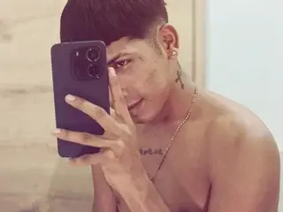 Streamate Private Sex Chat of DaveHottx