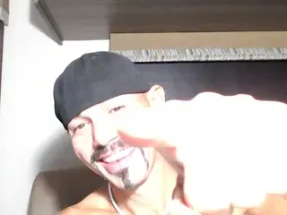 Streamate Free Porn Cam of ThickDick2cum