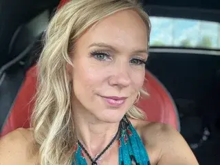 Streamate Live Sex of BellaBare