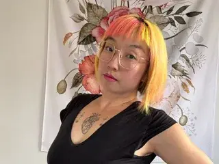 Streamate Live Sex Cam of LuxGray
