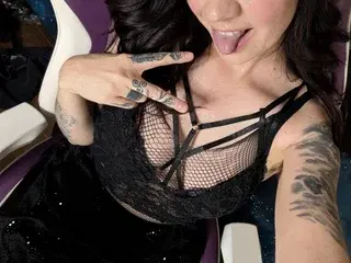 Streamate Free Porn Cam of GoddessValkyrieRose