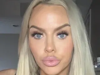 Streamate Adult Video Chat of GoddessBuffBarbie