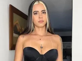 Streamate Adult Webcam of Cinthyaskinny