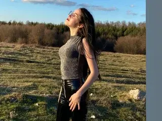 Streamate Sex Cam of ADIYNE