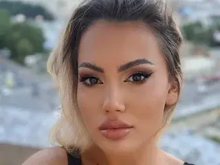 Streamate Free Live Porn of CelineHuddson