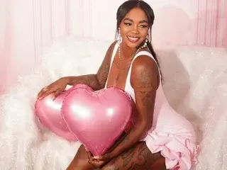 Streamate Live Sex of VenusMillan