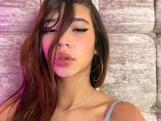 Streamate Watch Live Sex Cams of SkynZayn