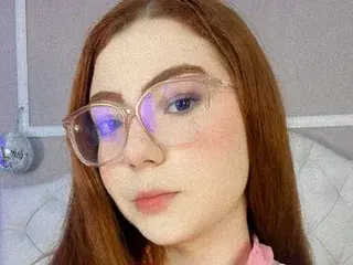 Streamate Free Porn Cam of LIZY_PORTMAN