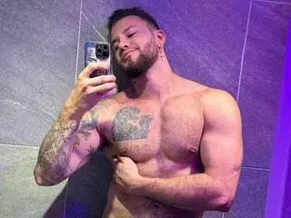 Streamate Sex Chat of Delessandro_woorld