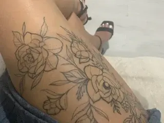 Streamate Nude Webcam of Elly49