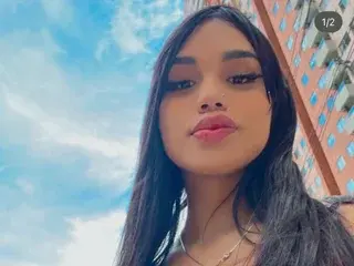 Streamate Adult Webcam of Alejadolly
