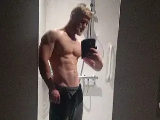 Streamate Live Sex of Mr_Mysterious69