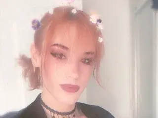 Streamate Live Sex Cam of SadieSupernova