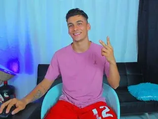 Streamate Sex Cam of max_wild18