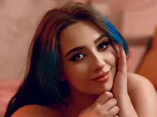 Streamate Private Sex Chat of alanamilani19