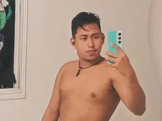 Streamate Free Porn Cam of Lyoneiber