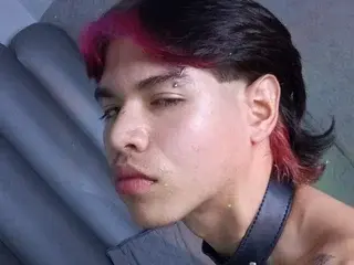 Streamate Adult Webcam of Bennet_Gray
