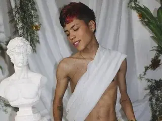 Streamate Adult Webcam of MaxiWildd777
