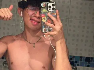 Streamate Free Live Porn of lyan_twink