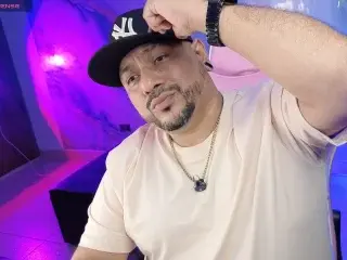 Streamate Free Porn Cam of Bigass_Bear