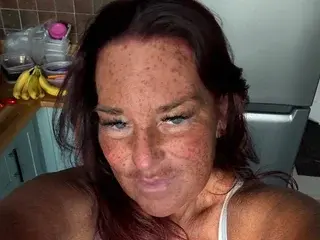 Streamate Private Sex Chat of BettyBoo75