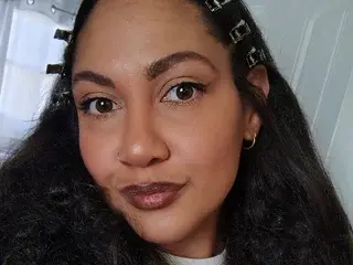 Streamate Watch Live Sex Cams of BigBrownTittyMILF