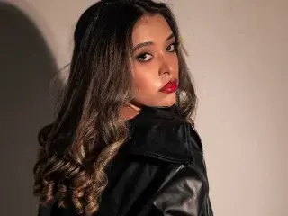 Streamate Live Sex Cam of MiaCasttle