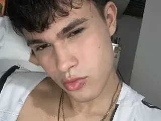 Streamate Nude Webcam of EdwinBoys