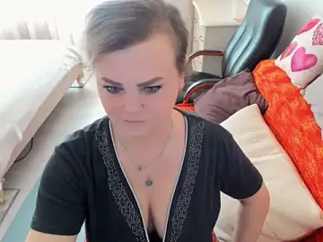 Stripchat Sex Chat of MildMature
