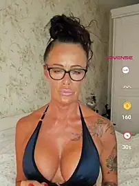 Stripchat Best live sex cam show of Misses-Cougar
